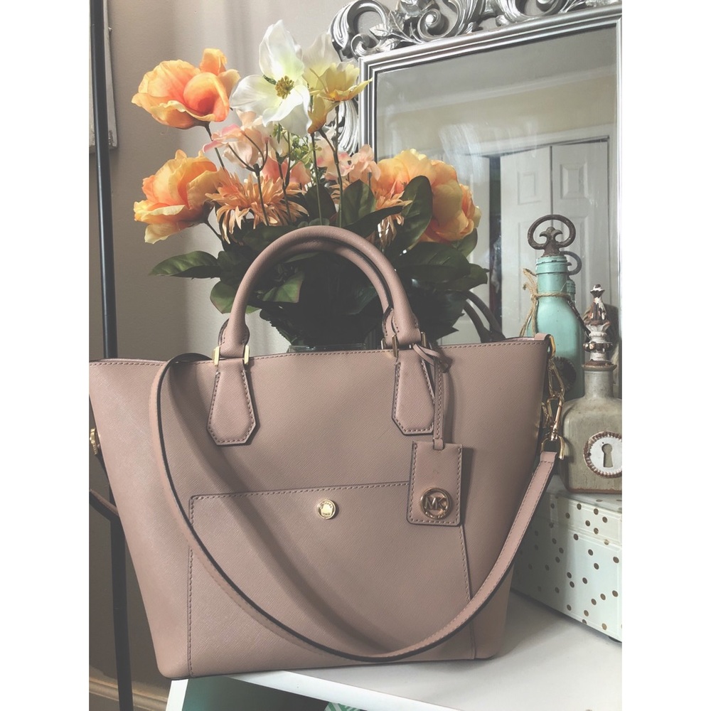 Michael Kors Blush Tote w/ crossbody strap